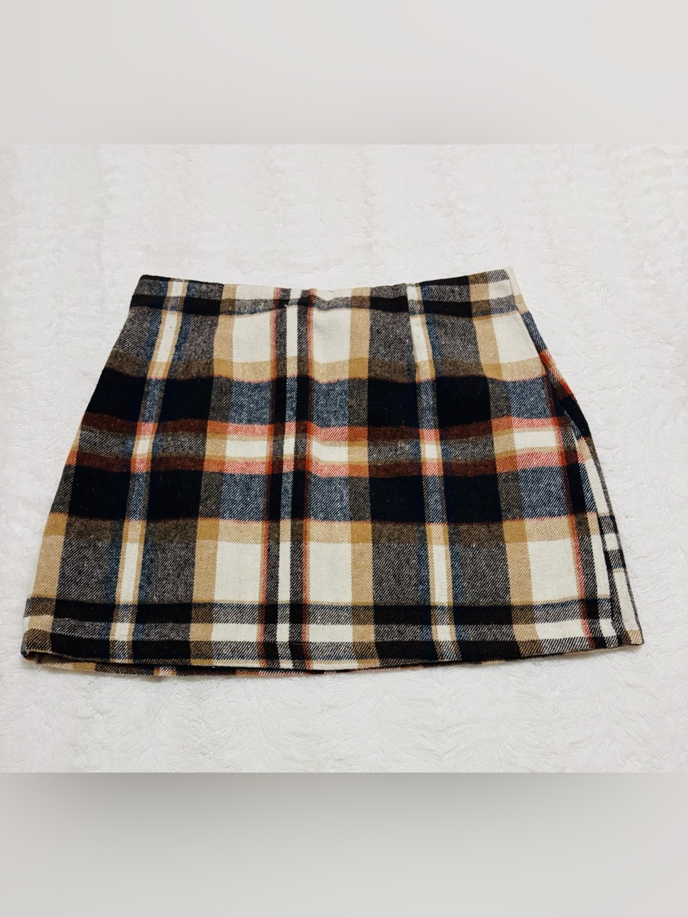 SHEIN Plaid Mini Skirt in Black, Cream & Tan with Rust Accents
